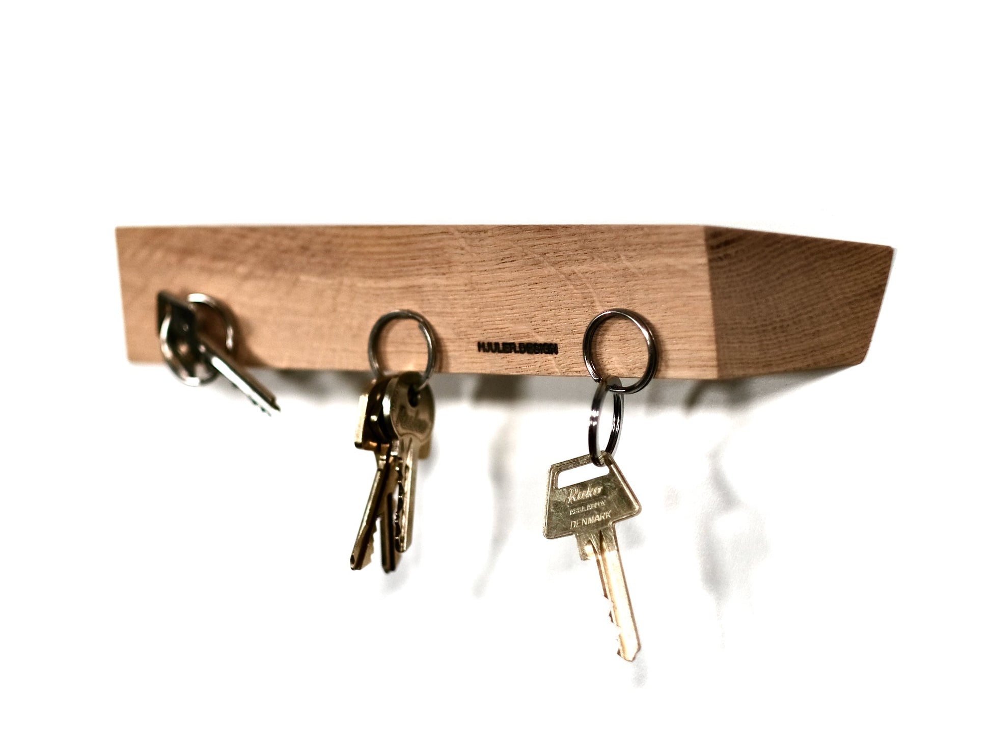Nøgleholder, dansk design, egetræ, nøgleboks, nøglebox, key holder, nøglebræt Hjuler.Design