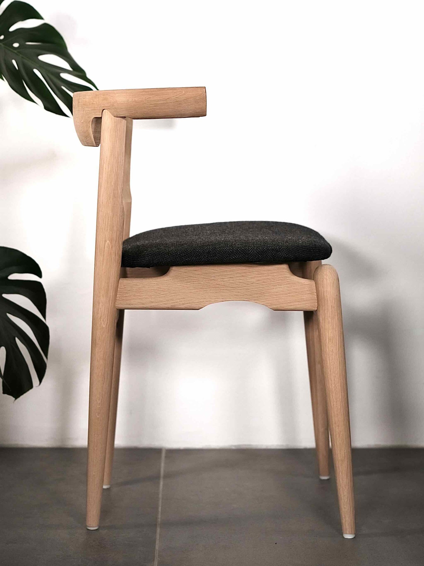 STUK - Chair