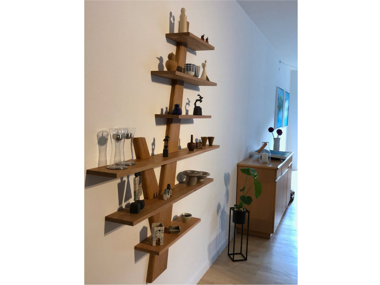 The tree of shelves