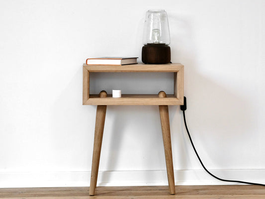 Sengebord natbord soveværelse mobler design træ egetræ enkel moderne ubehandlet fra Hjuler.Design
